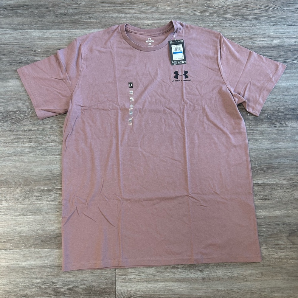 Under Armour Men's Rose Short-Sleeve Performance Tee